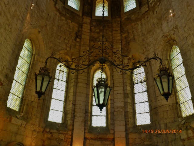Vista parcial de uma das capelas radiantes.