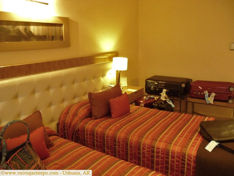 Foto de uma parte do quarto do Fueguino Hotel Patagônico.