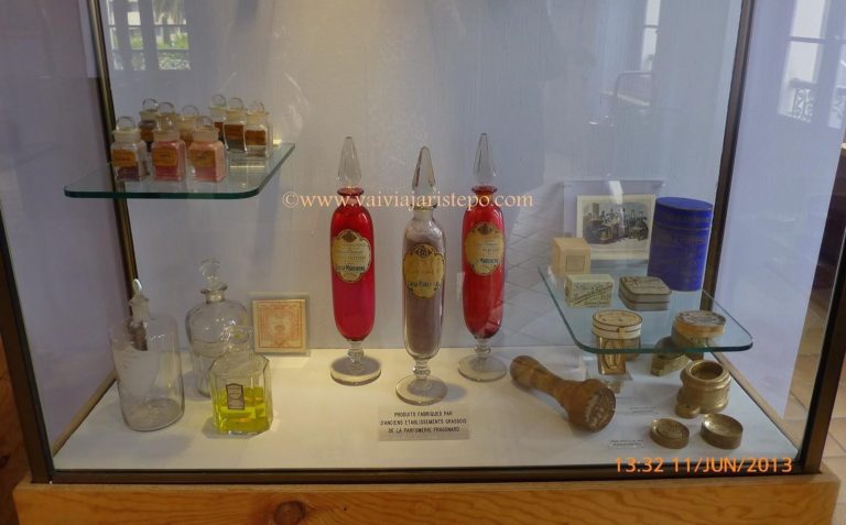 Musée International de la Parfumerie.