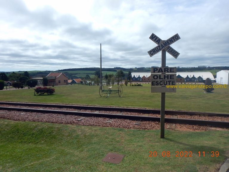 Réplica da estrada de ferro Brazil Railway Company, que viabilizou a chegada dos holandeses ao Alto Carambehy.