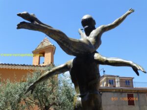 O que dizer diante de tanta arte? Nada. Basta sentir.