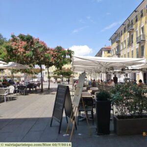 Praça Garibaldi, em Nice.