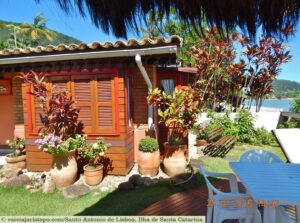 O apartamento número 7 da pousada, unidade pé-na-areia.