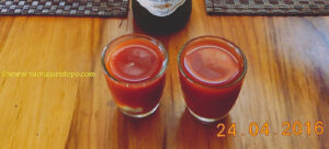 Ostra mergulhada em vodka, limão e tabasco.