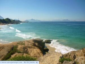 Praia do Diabo vista da Pedra do Arpoador.