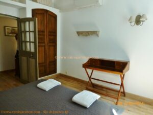 Foto do quarto de dormir.