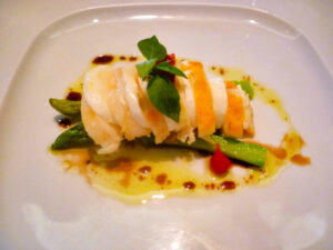 Entrada: cavaquinha e aspargos.