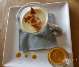 Panna Cota com caramelo e manteiga salgada.