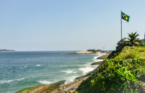 Praia do Diabo vista da praça das cúpulas.