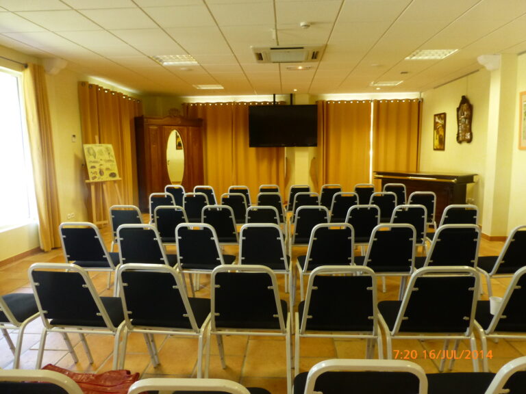 Auditório onde assistimos a uma palestra a respeito do funcionamento da f´ábrica de Chocolates Puyricard e a criação das peças de chocolate.