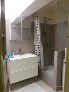 Banheiro do apartamento alugado por temporada em Aix-en-Provence.