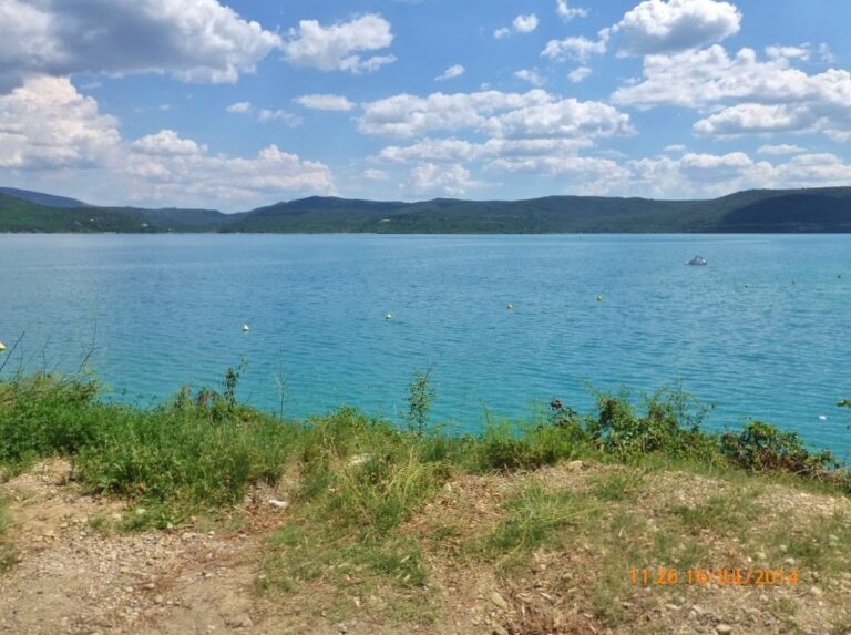 Imagem do Lago de Santa Cruz.