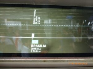 Distâncias que alguns países estão da Torre Eiffel.