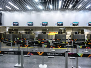 3.47 h da madrugada e nenhum funcionário a postos.