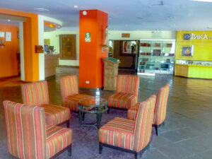 Foto parcial do saguão do Hotel José Antonio.