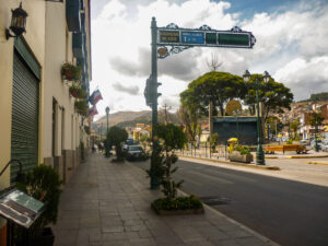 Avenida Del Sol, que liga o hotel José Antonio à Plaza Mayor.