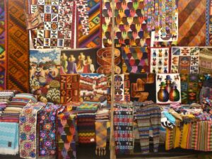 Difícil resistir diante de tanta beleza. Dá vontade de trazer tudo e mais alguma coisa.