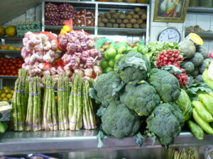 E bouquês de brócolis imensos.