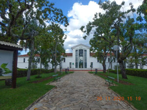O balneário do parque, que também vi em postais em lojas ao seu redor. 